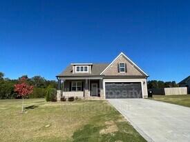 216 Damsel St in Zebulon, NC - Building Photo