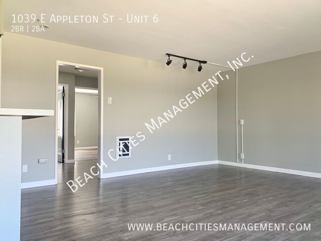 1039 E Appleton St in Long Beach, CA - Building Photo - Building Photo