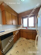 1210 Dewdney Ave E in Regina, SK - Building Photo - Building Photo