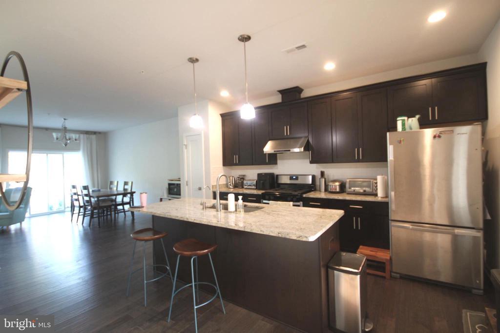 331 Wynstone Ct in Colmar, PA - Building Photo