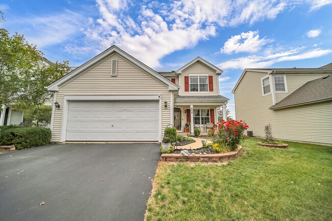 898 Lakestone Ln in Aurora, IL - Building Photo - Building Photo