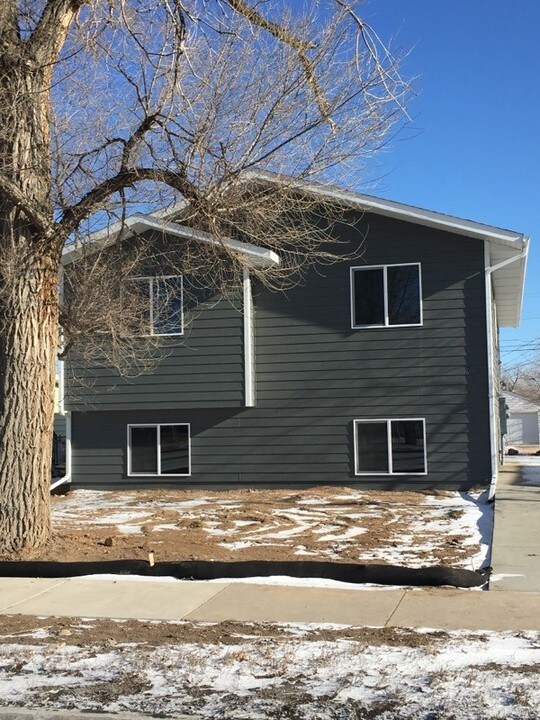 728 Haines Ave, Unit 2 in Rapid City, SD - Foto de edificio
