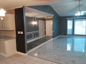 6528 Battery Point in Stone Mountain, GA - Building Photo