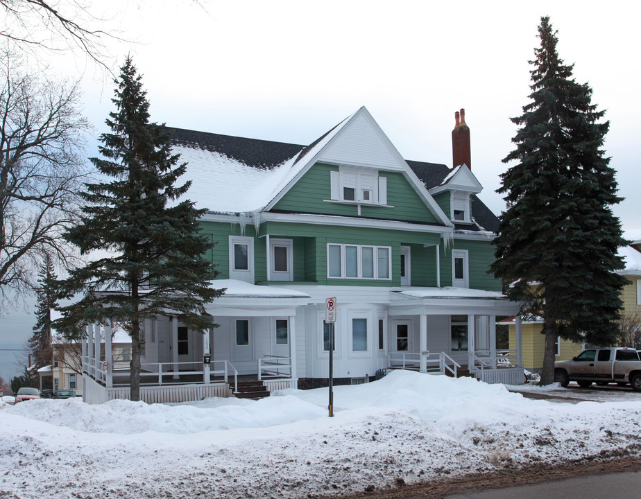 1728-1732 E 3rd St in Duluth, MN - Building Photo