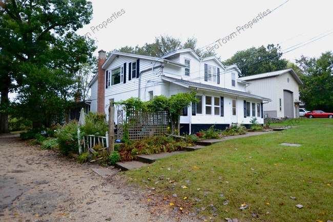 10 Riverview St, Unit #6 in North Aurora, IL - Building Photo - Building Photo