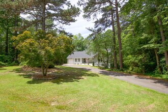 806 Sumac Ln in Vass, NC - Building Photo - Building Photo