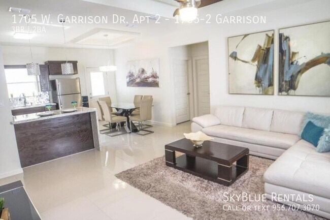 1705 W Garrison Dr in Pharr, TX - Building Photo - Building Photo