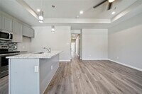 8005 Carver Rd photo'