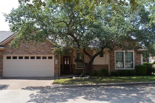 4200 Dot Dr in Austin, TX - Building Photo - Building Photo