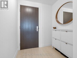 330 Richmond St W in Toronto, ON - Building Photo - Building Photo