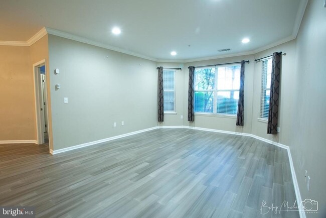 property at 350 W Elm St