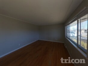 915 S Tyler Ave in Loveland, CO - Building Photo - Building Photo