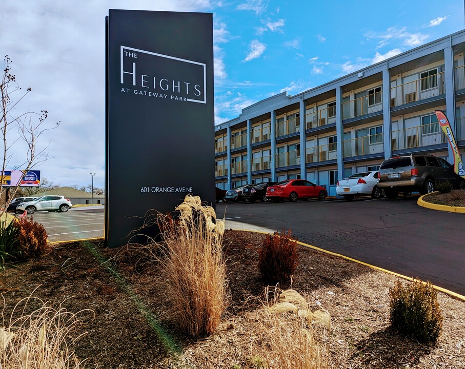 The Heights at Gateway Park in Roanoke, VA - Building Photo