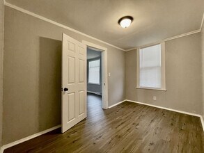933 W Southern Ave in Muskegon, MI - Building Photo - Building Photo