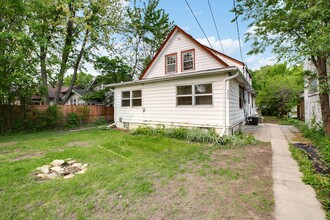 3005-3007 44th Ave S in Minneapolis, MN - Building Photo - Building Photo