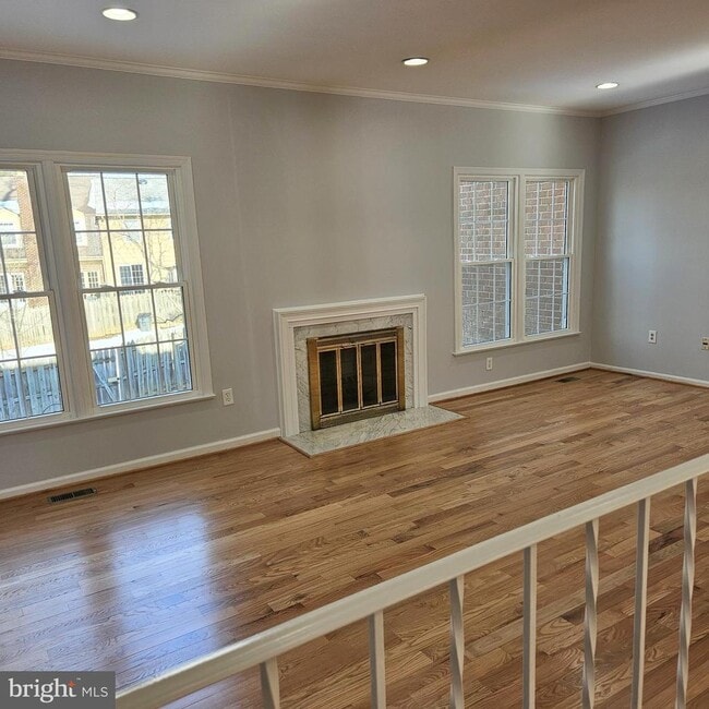 7244 Greentree Rd in Bethesda, MD - Building Photo - Building Photo