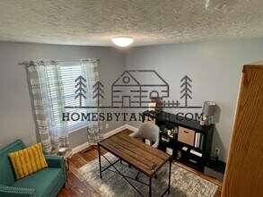 481 Yenowine Ln in Georgetown, IN - Building Photo - Building Photo