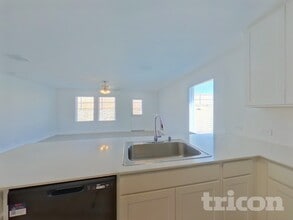 10700 Dusty Rnch Rd in Fort Worth, TX - Building Photo - Building Photo