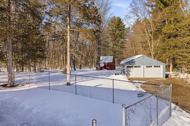 29 Lovell Rd in Stratham, NH - Building Photo - Building Photo