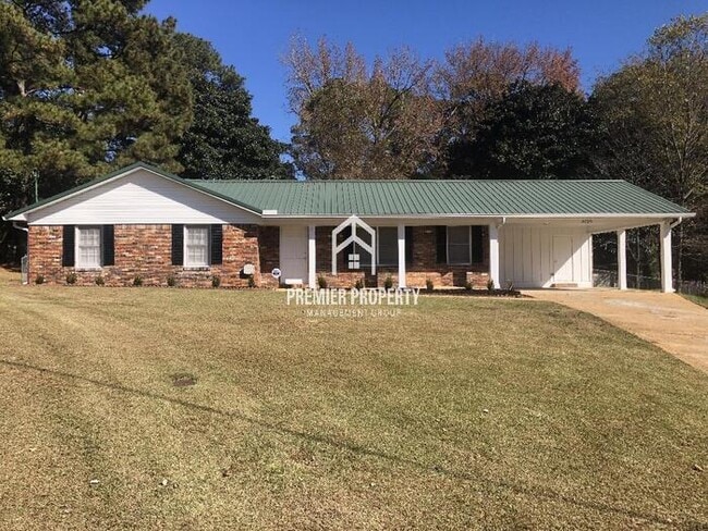 property at 3726 Springhill Dr