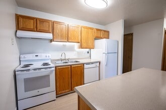 Ridgeview Terrace in Portland, OR - Building Photo - Interior Photo