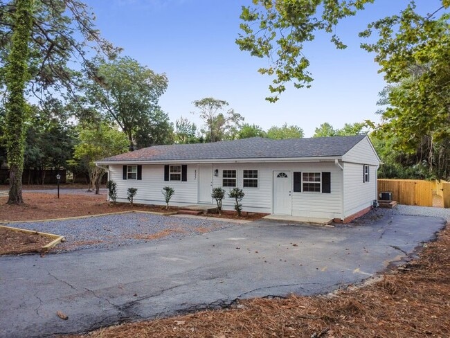 852 N May St in Southern Pines, NC - Building Photo - Building Photo