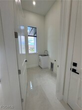 215 SE 23rd Terrace in Cape Coral, FL - Building Photo - Building Photo
