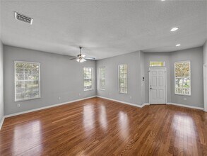 6222 Hadley Commons Dr in Riverview, FL - Building Photo - Building Photo