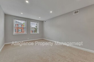 2880 S Abingdon St in Arlington, VA - Building Photo - Building Photo