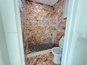548 SW 17th Ave in Homestead, FL - Building Photo - Building Photo