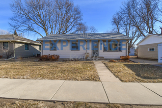 2204 S Jefferson Ave in Sioux Falls, SD - Building Photo - Building Photo