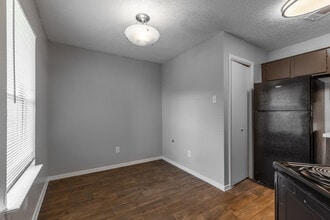 Easton Parc in Sherman, TX - Foto de edificio - Interior Photo