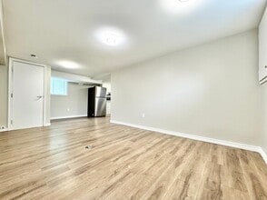 33 Dunkirk Rd in Welland, ON - Building Photo - Building Photo