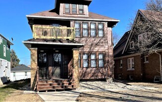 2806 N 54th St, Unit Upper in Milwaukee, WI - Building Photo