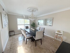 22125 Birds Eye Dr in Diamond Bar, CA - Building Photo - Building Photo