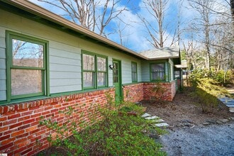 1671 Hogback Mountain Rd in Tryon, NC - Building Photo - Building Photo