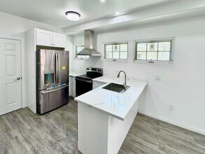 931 W 23rd St in Los Angeles, CA - Building Photo - Building Photo