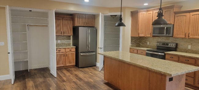 929 W Sunrise Ln in American Fork, UT - Building Photo - Building Photo