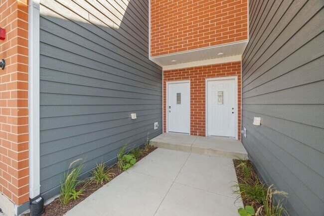 1232 Gillespie Ln in Yorkville, IL - Foto de edificio - Building Photo