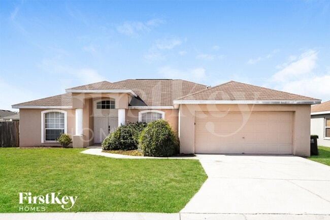 819 Summer Glen Dr in Winter Haven, FL - Foto de edificio - Building Photo