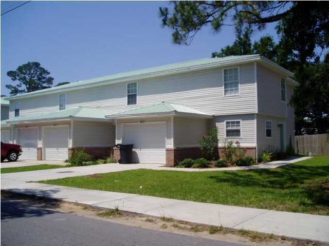 102 Church Ave SE in Fort Walton Beach, FL - Building Photo