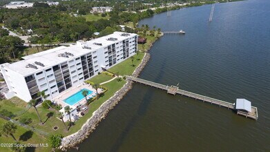 3901 Dixie Hwy NE in Palm Bay, FL - Building Photo - Building Photo
