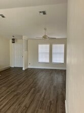 3712 SW 5th Pl in Cape Coral, FL - Foto de edificio - Building Photo