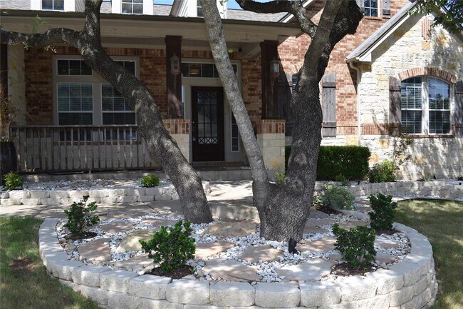 7233 Via Dono Dr in Austin, TX - Building Photo - Building Photo