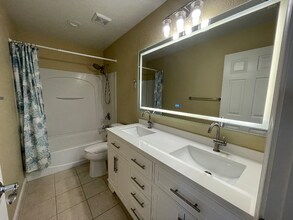 1610 Bello Dr in Dixon, CA - Building Photo - Building Photo