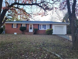 3231 Rogers Dr in Fayetteville, NC - Building Photo