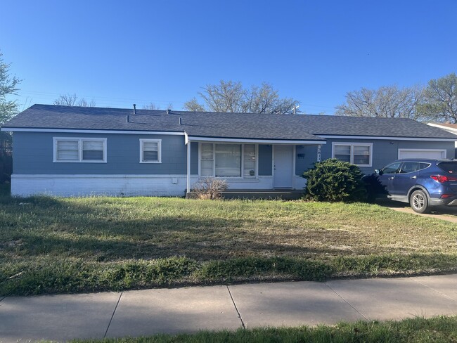 3811 38th St in Lubbock, TX - Building Photo - Building Photo