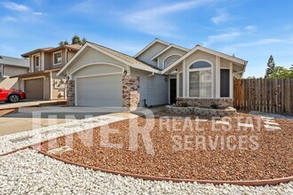 3944 Grey Livery Way in Antelope, CA - Building Photo - Building Photo
