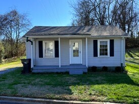 524 Hardwick Ave in Columbia, TN - Building Photo