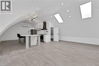 118 Bethel Church Rd in Brant, ON - Building Photo - Building Photo